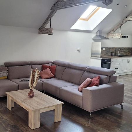 Charmante Maison A Haybes Kültér fotó